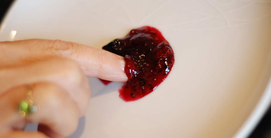 How to make jam - the wrinkle test