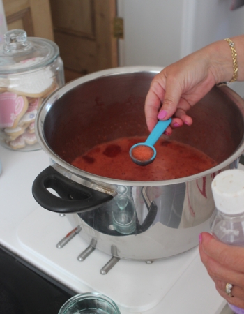 Checking the pectin